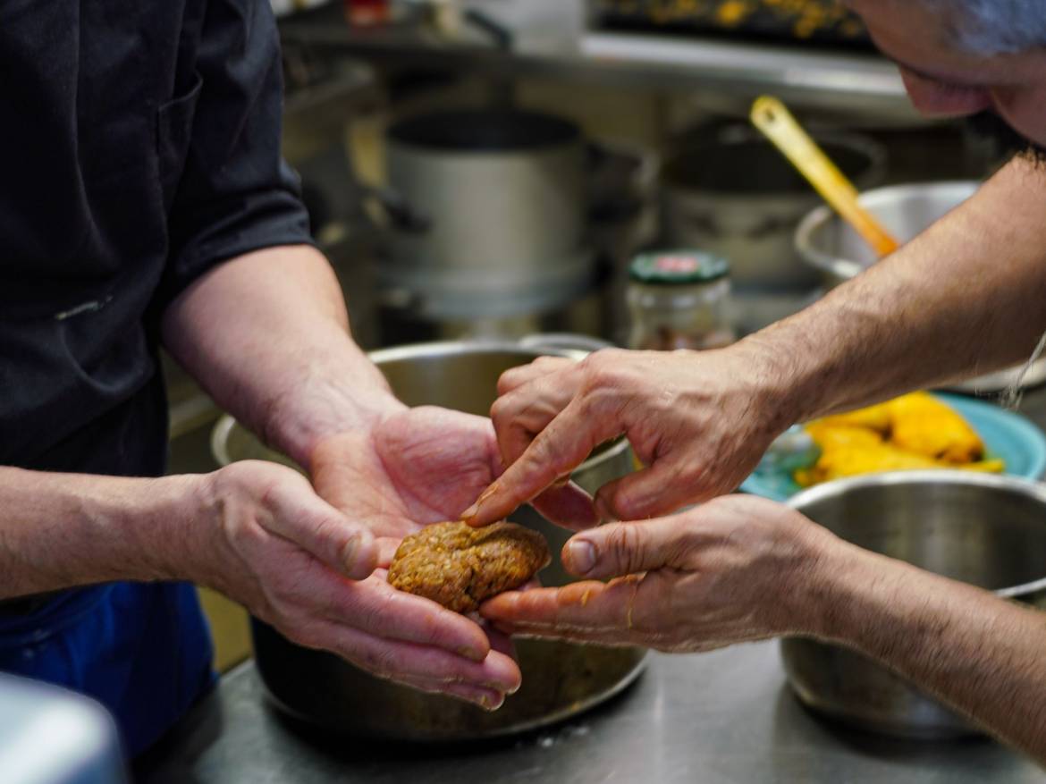 Un temps d'échange autour de la cuisine ©Manghja_Serena Angeli